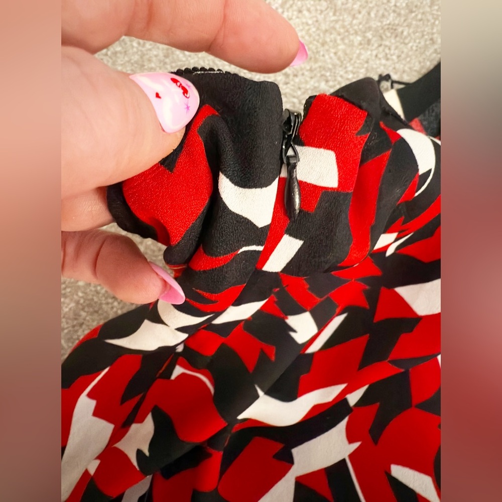 Marni - Stylish Red and Black Patterned Midi Skirt - Italian size 42, US 12 - Picture 9 of 13
